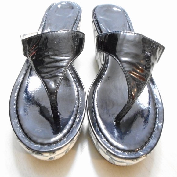 Coach Black Patent Leather Sandals size 7.5 - Picture 4 of 9
